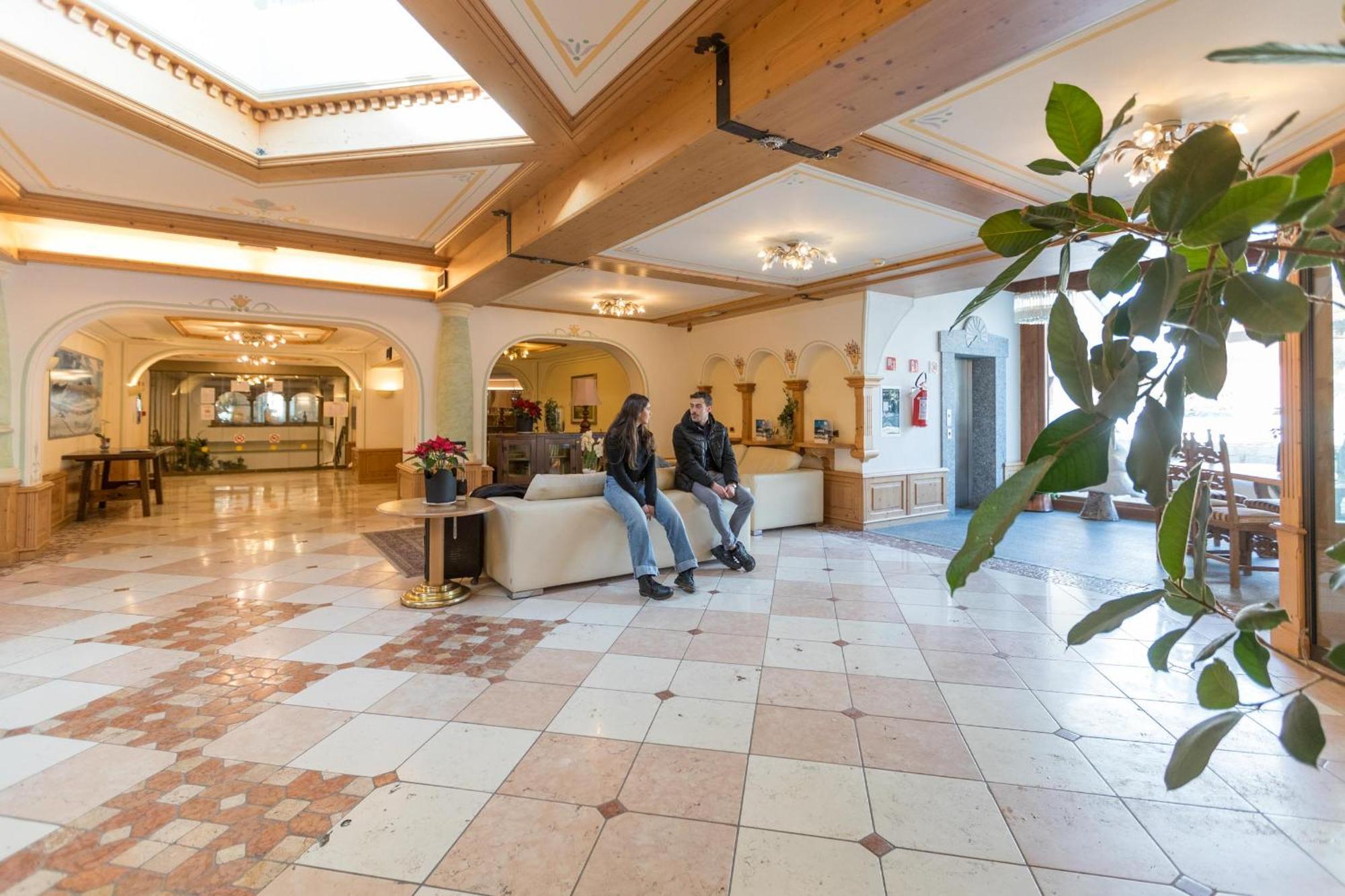 Hotel Intermonti Livigno Dış mekan fotoğraf