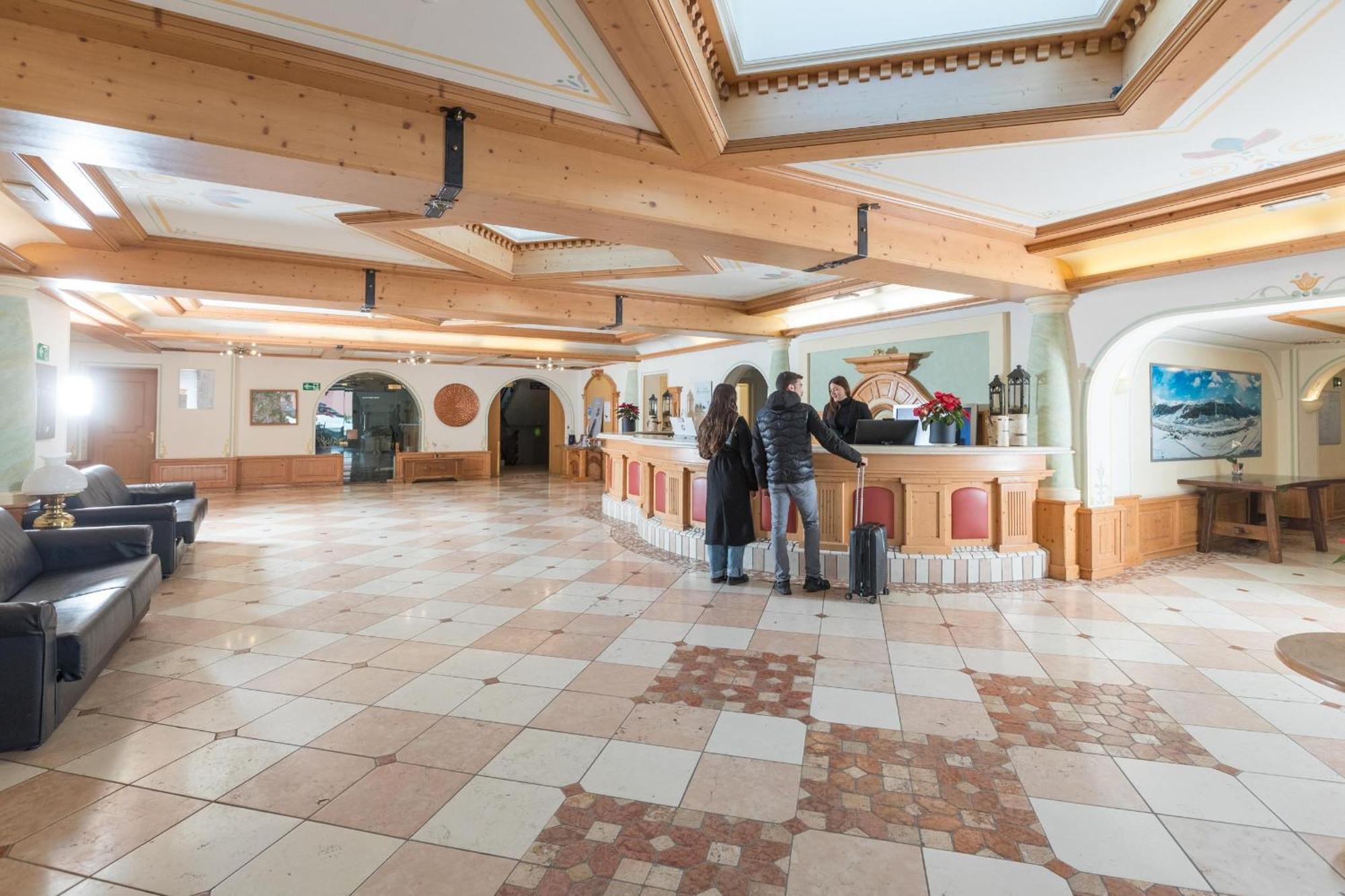 Hotel Intermonti Livigno Dış mekan fotoğraf